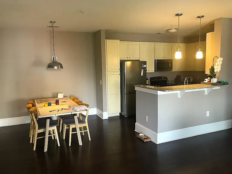 601 Finsbury St #202 — Photo 10