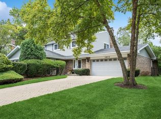 1802 Heather Ln, Northbrook, IL 60062