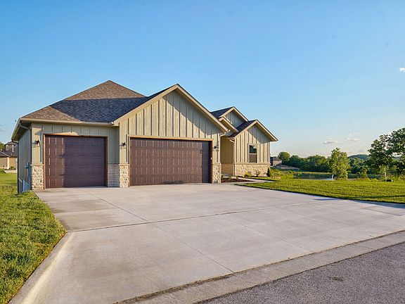 3rd image of 2606 W Fisherman Street