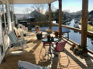 1041 Deer Dr, Bay Saint Louis, MS 39520