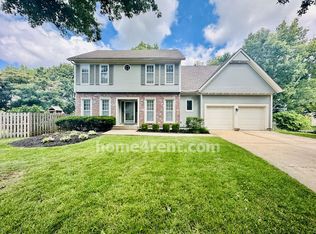6100 W 121st St, Overland Park, KS 66209