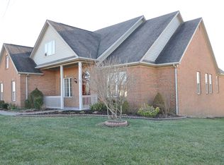 636 Autumn Wood Dr, Richmond, KY 40475