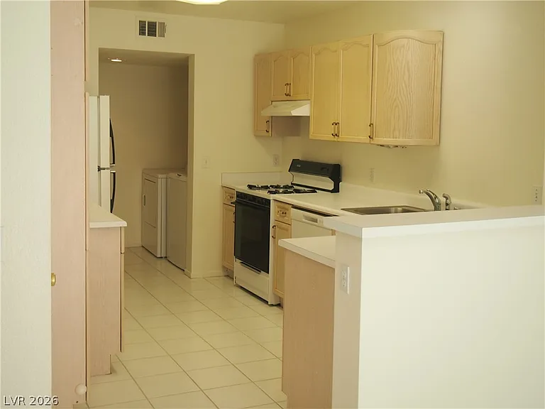 7724 Bauble Ave — Photo 14