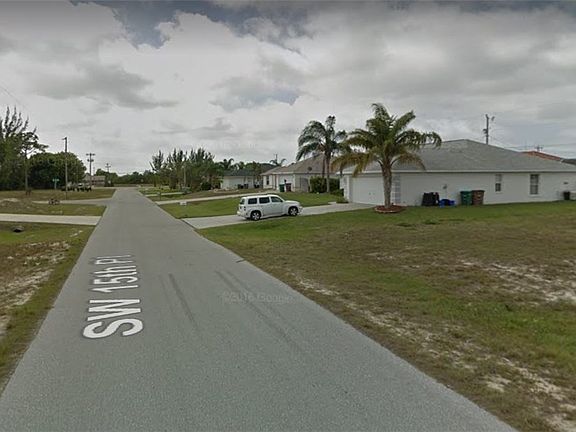 4th image of 3914 SW 15th Pl