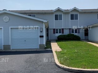 3709 Utah Ct APT D, Great Lakes, IL 60088