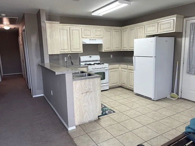 311 Overton Ave — Photo 3