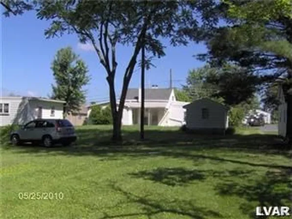 5970 Cetronia Rd, Allentown, PA 18106