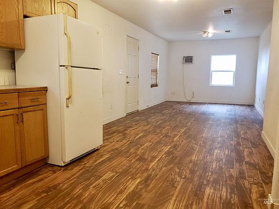 3rd image of 517 S 4th Ave