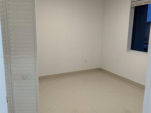 hialeah-florida-2119555508 picture