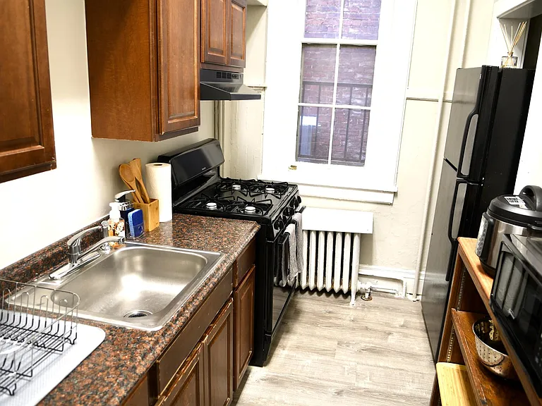 1403 Park Ave #2 — Photo 6