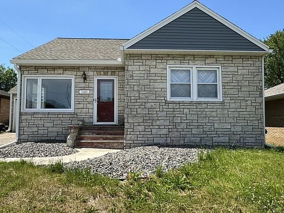 2nd image of 1080 Nachreiner Ave