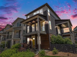 9037 Southurst St, Highlands Ranch, CO 80129