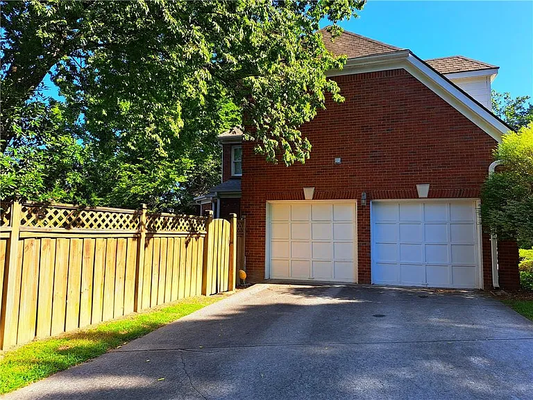 2242 Lenox Walk — Photo 76