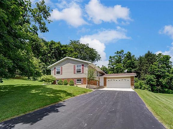 2nd image of 3550 Crescent Hill Rd