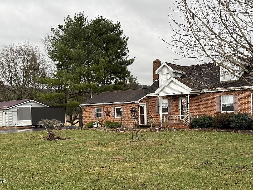 1st image of 2152 Clarkstown Rd