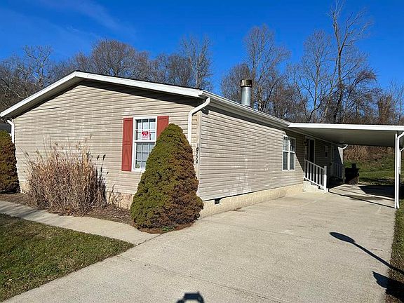 2nd image of 10724 Woodland Ct #213