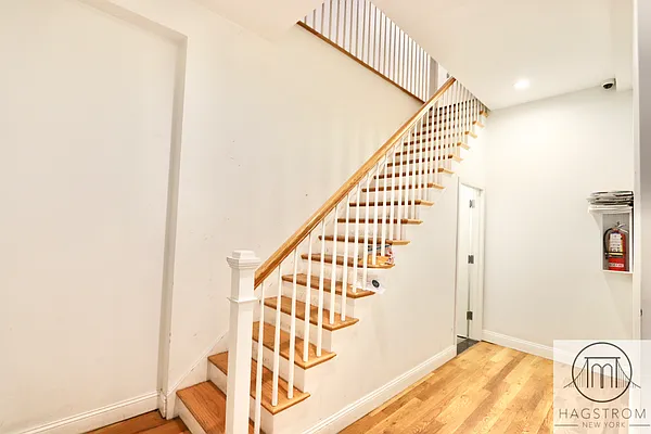 Rented by Hagstrom Management Inc | media 22