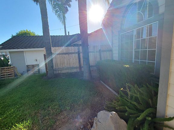 2nd image of 1449 Calle Marbella