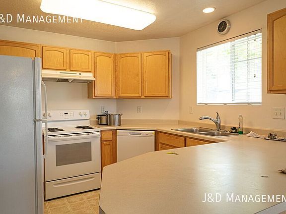 4th image of 1645 W Vivante Way Unit C4