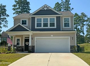 76 Kensington Dr, Spring Lake, NC 28390