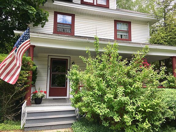 2nd image of 52 Beaver St