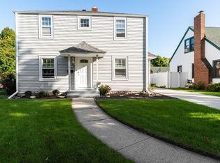 1726 75th St, Kenosha, WI 53143