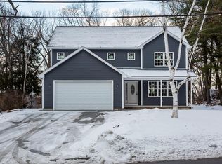 52 Bircham St, Springfield, MA 01151