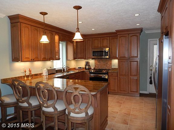 5th image of 16535 Mountain Run Ln