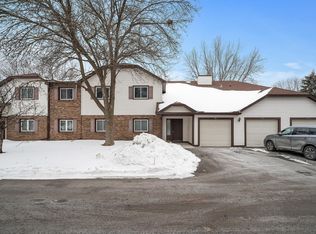 981 Greenhaven Dr #805, Saint Paul, MN 55127