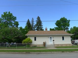 413 8th Ave N, Lewistown, MT 59457