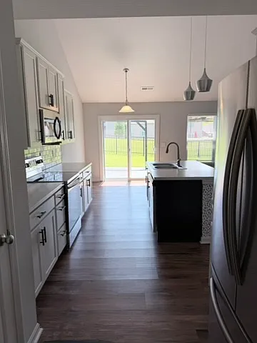 1018 Autumn Crest Ln — Photo 6
