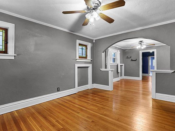 3rd image of 6133 Adkins Ave