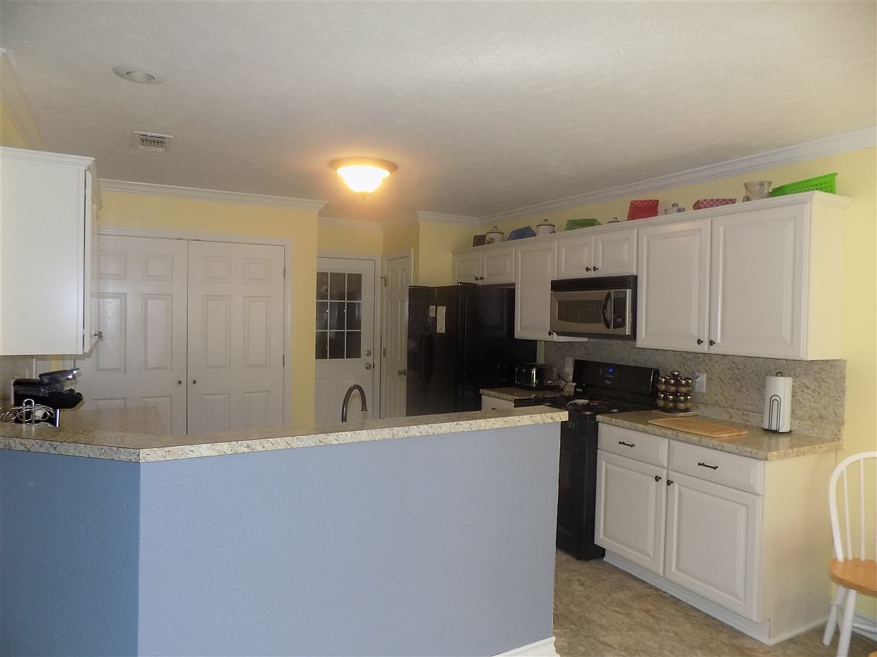 525 E Greenfield Dr, Wake Village, TX 75501 Zillow