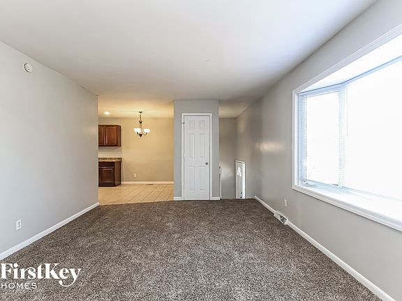 5th image of 8650 Lighthorse Dr