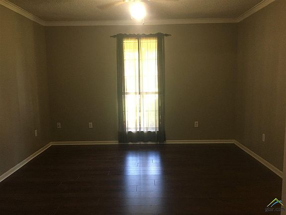 5th image of 1101 Cheryl St