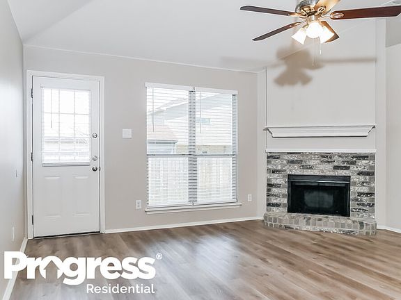 3rd image of 1508 Kelly Ln