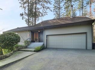 4635 Caulfeild Dr, West Vancouver, BC V7W1E9