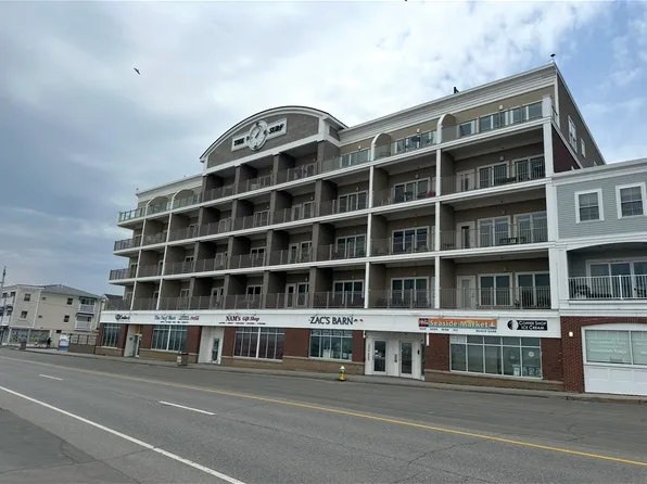 275 Ocean Blvd #204, Hampton, NH 03842