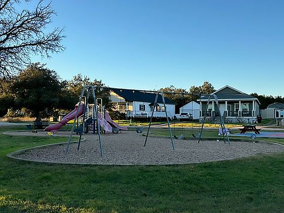 5th image of 294 Heatherwood Dr