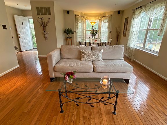 Open Living Rm/Dining Rm