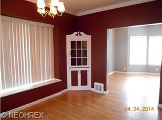 1439 Olivewood Ave, Lakewood, OH 44107