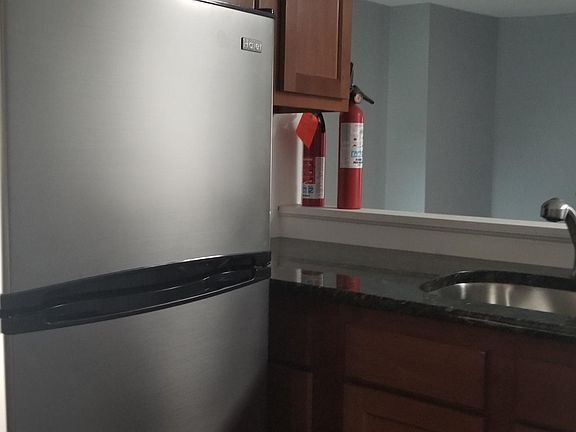 4th image of 751 S 22nd St APT C
