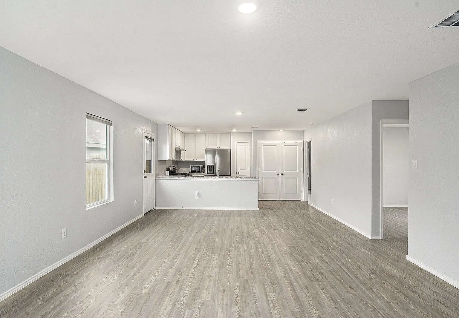 3 bed, 2.0 bath, $1,750 — Photo 4