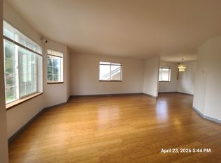 10642 2nd Ave SW, Seattle, WA 98146