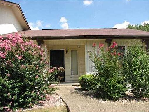 1st image of 34 Melinda Ln