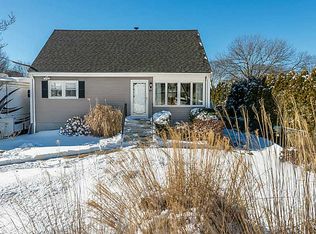 88 Dawn Blvd, Woonsocket, RI 02895
