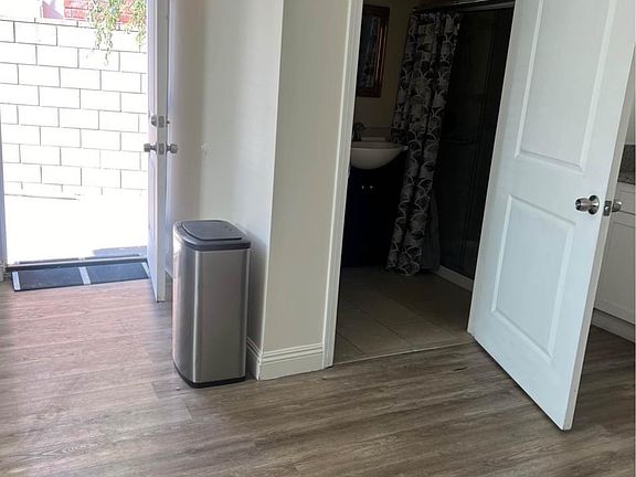 3rd image of 22355 Mobile St