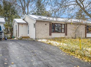 9 Shouldice Cres, Ottawa, ON K2L1M8