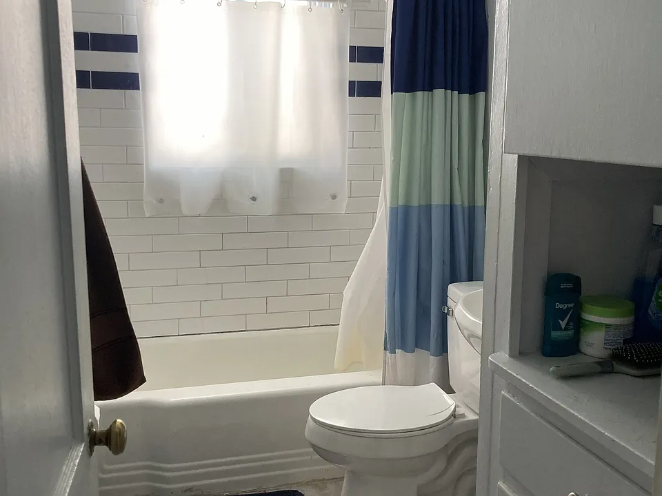 4201 Brockmont Ave NE #1