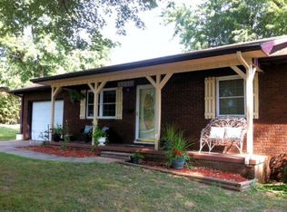 17271 Betty Dr, Dexter, MO 63841